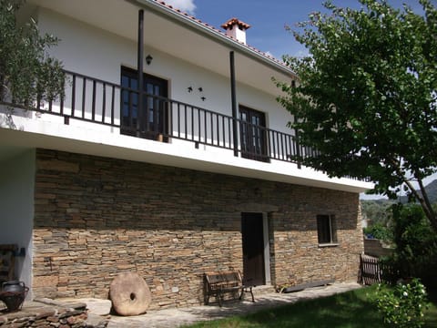 Garden, Balcony/Terrace