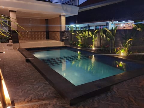 Wana Kubu Homestay Vacation rental in Kuta