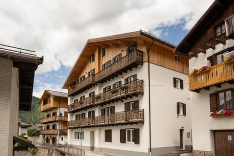 SnowLake Suite & Apartment Appartement-Hotel in Alleghe