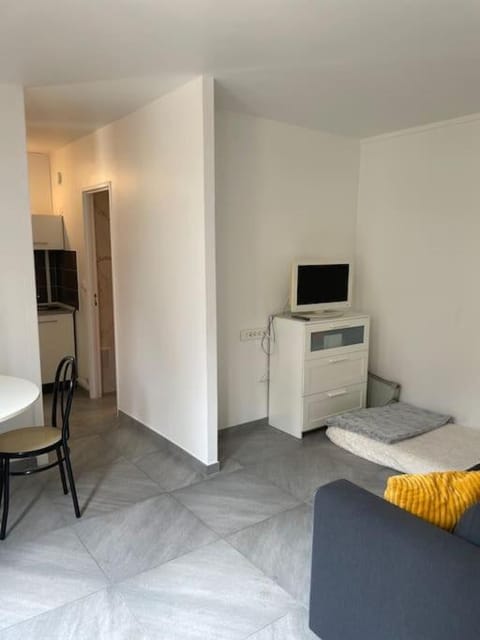 Studio proche gare et commerces Condo in Gagny