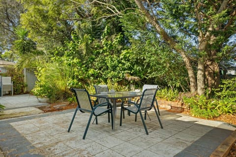 Kingston Gardens by Experience Jervis Bay House in Huskisson