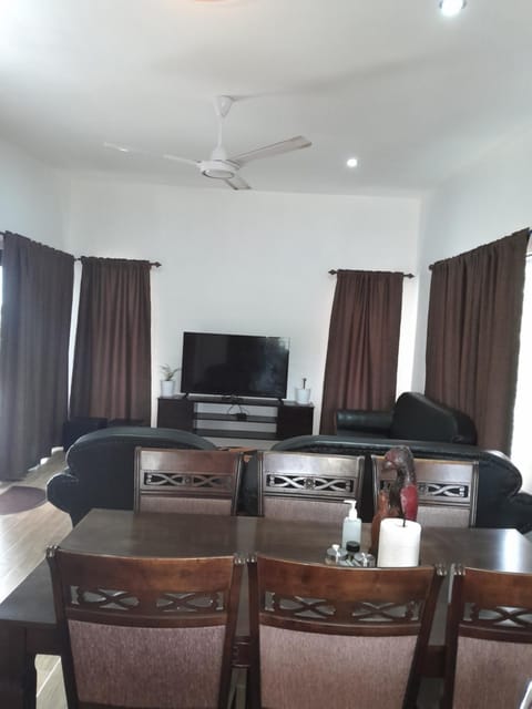Samayra's Apartment Maison de campagne in Nadi