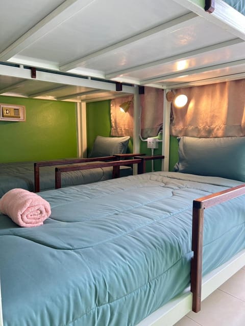 bunk bed