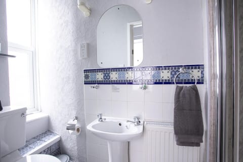 Barclay Guest House Bed and Breakfast in Paignton