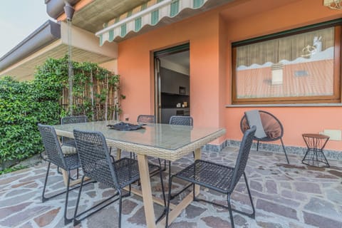 Patio, Garden, Garden view