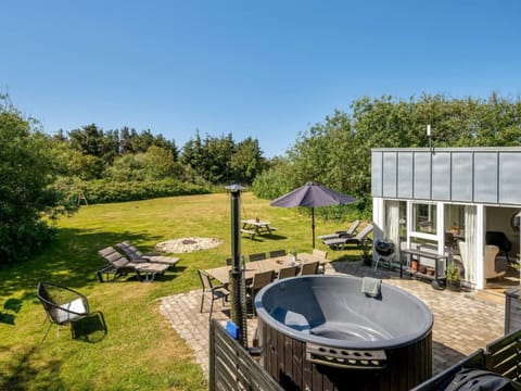 Holiday Home Jerrit - 1-4km from the sea in Western Jutland by Interhome House in Søndervig