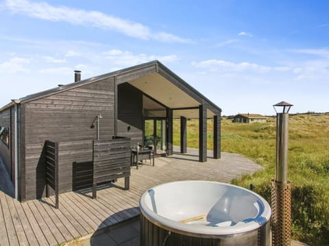 Holiday Home Ascan - 600m from the sea in NW Jutland by Interhome Haus in Løkken