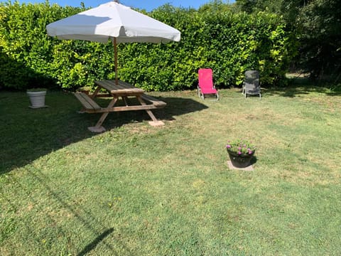 Garden, Garden, View (from property/room), sunbed