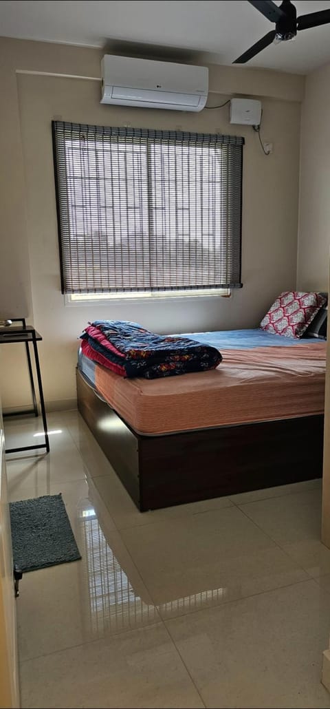 Laus Deo 1 Quiet and Cosy 2BHK apartment on 9th floor Condo in Thiruvananthapuram