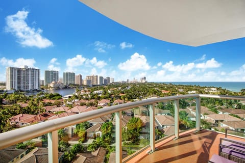 Neighbourhood, View (from property/room), Balcony/Terrace, City view, Sea view