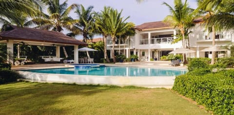Sunny Vacation Villa No 70 Chalet in La Romana