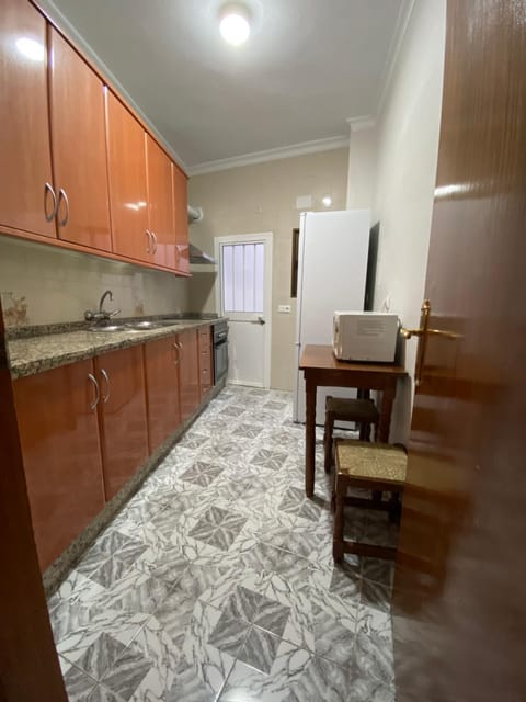 Kitchen or kitchenette, minibar, pet friendly, stove