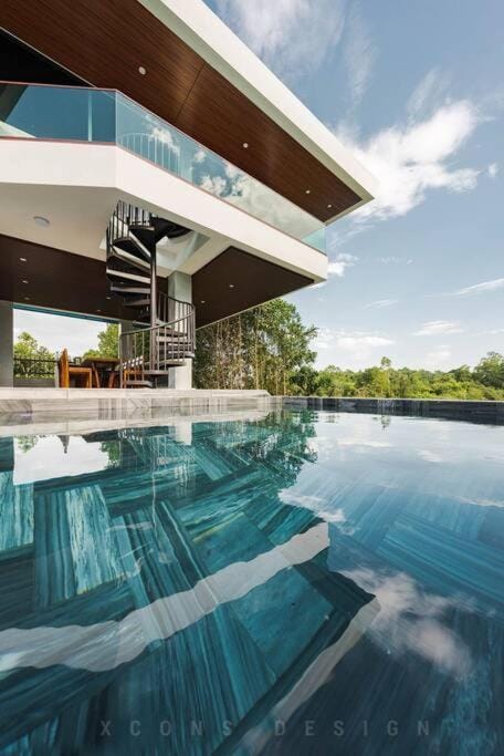 Lala Villa Ba Vì 1.000m² - View Hồ, Bể Bơi Riêng Villa in Laos