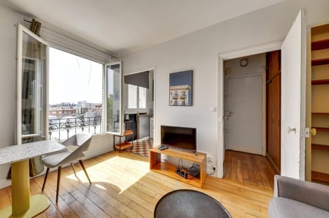 Séjour Douillet à Saint-Ouen Apartment in Saint-Denis, France