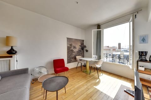 Séjour Douillet à Saint-Ouen Apartment in Saint-Denis, France