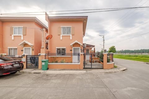 Cozy Corner at Camella Subic Vista Estates Apartment in Subic