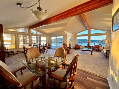 The Captains View - Cliffside, Ocean Views Haus in Kodiak