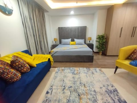 Luxury one bed Apartment in Gold Crest Mall And Residency DHA Lahore Condo in Lahore