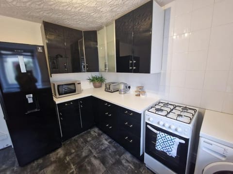 Kitchen or kitchenette, minibar, pet friendly, stove, toaster, washing machine