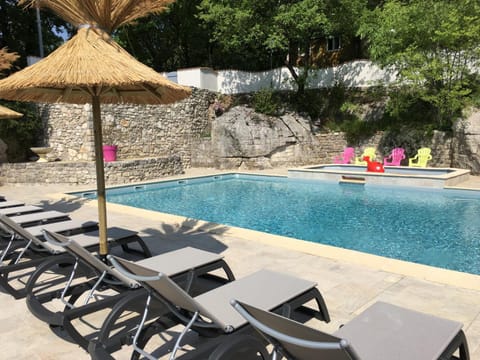 Swimming pool, Swimming pool