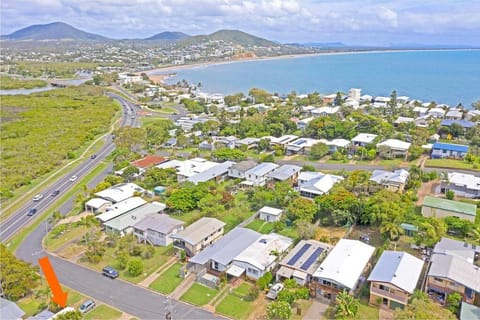 Poppies Cottage - Cooee Bay Beachside Retreat Maison in Yeppoon