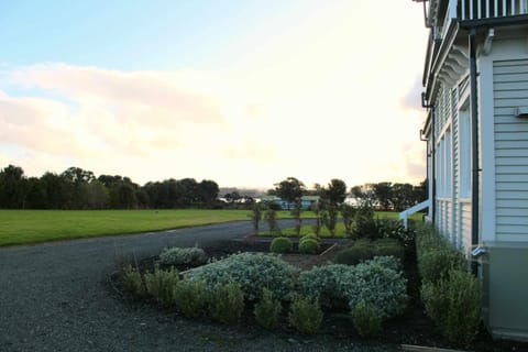 Garden, Garden view