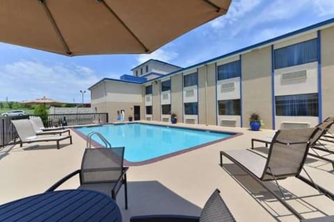 Pool view, Swimming pool