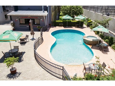 Pool view, Swimming pool