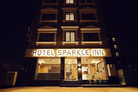 Hotel Sparkle Inn Just 400 Meters From Udaipur Railway Station Hotel in Udaipur