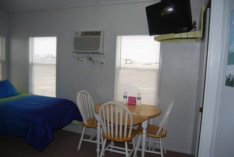 Silver Wind RV Park and Cabins Chalet in Oklahoma