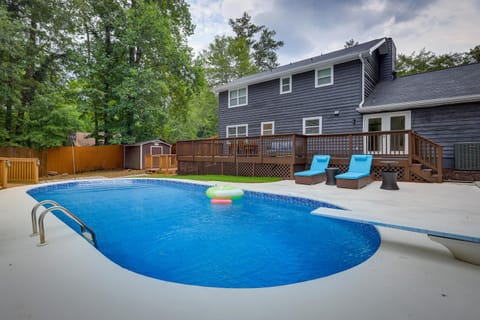 Riverdale Retreat with Private Pool and Game Room! Casa in Riverdale