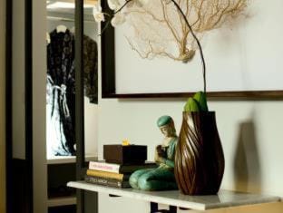Room & Vespa 1 - Stay Central Seminyak Near Beach Bed and Breakfast in Kuta
