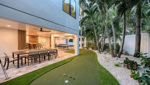 Tropical Oasis - 5290 House in Siesta Beach