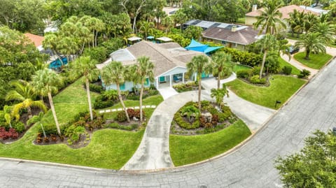 Beach Palm Villa - 5533 House in Siesta Beach