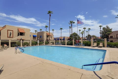 Las Vegas Townhome with Community Pool and Hot Tubs! House in Paradise