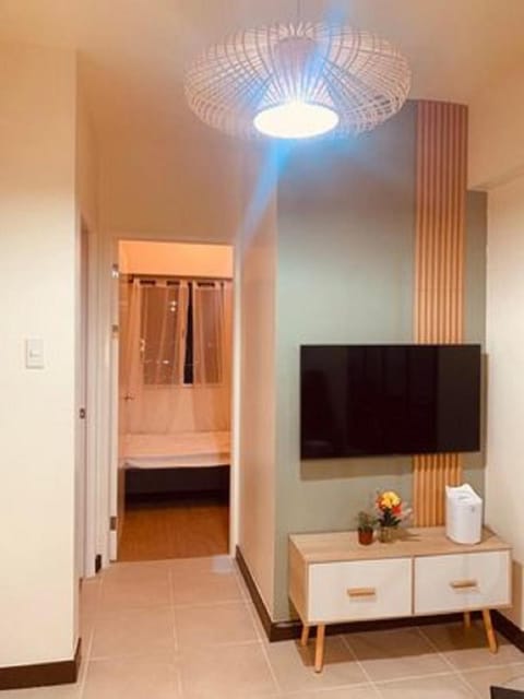 Spacious 2BR near Uptown BGC Hotel in Mandaluyong