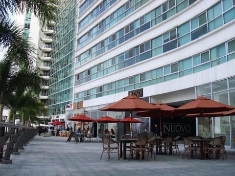 Suite Entera en Puerto Santa Ana Apartment in Guayaquil