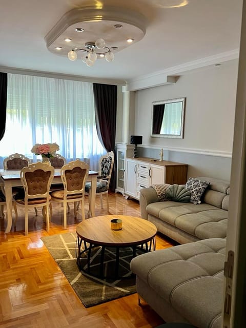 Lux apartman Apartment in Belgrade