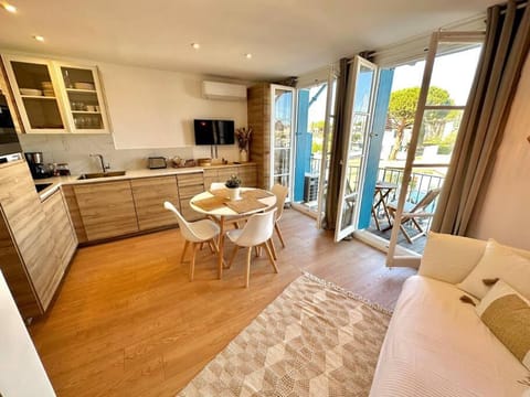 Pura Vida, Port Grimaud Apartment in Cogolin