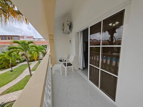 Patio, View (from property/room), Balcony/Terrace, air conditioner