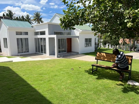 Datela Home - 3Bed Villa near Ununio Beach Kunduchi Condo in City of Dar es Salaam
