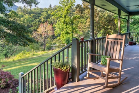 The Inn At Amaris Farms Bed and Breakfast in Buncombe County