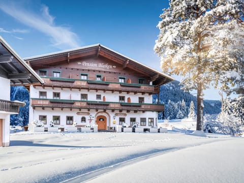 Property building, Winter