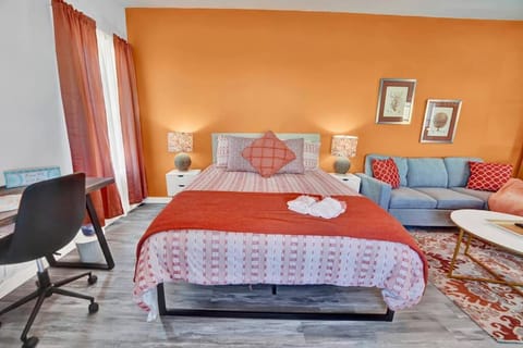 Coral Reef Beautifully Decorated and Close 2 BCH Condominio in Fort Walton Beach