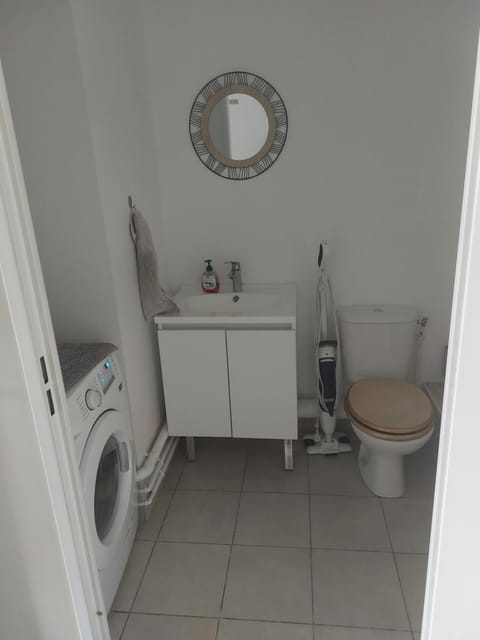 Appartement chaleureux F3 Condo in Drancy