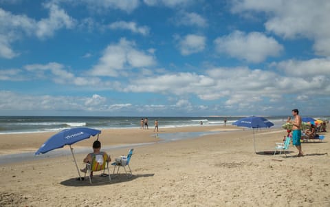 Summer, Beach, group of guests, Family