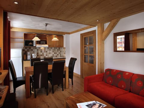 Modern apartment located in the extensive Paradiski ski area Condo in Bourg-Saint-Maurice