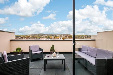 Patio, Day, View (from property/room), Balcony/Terrace, Seating area