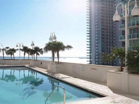 Luxurious private unit with parking Apartment in Brickell