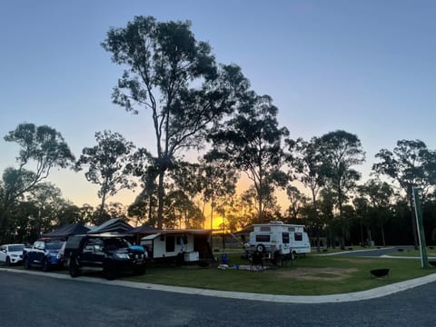 Splitters Farm Campingplatz /
Wohnmobil-Resort in Bundaberg